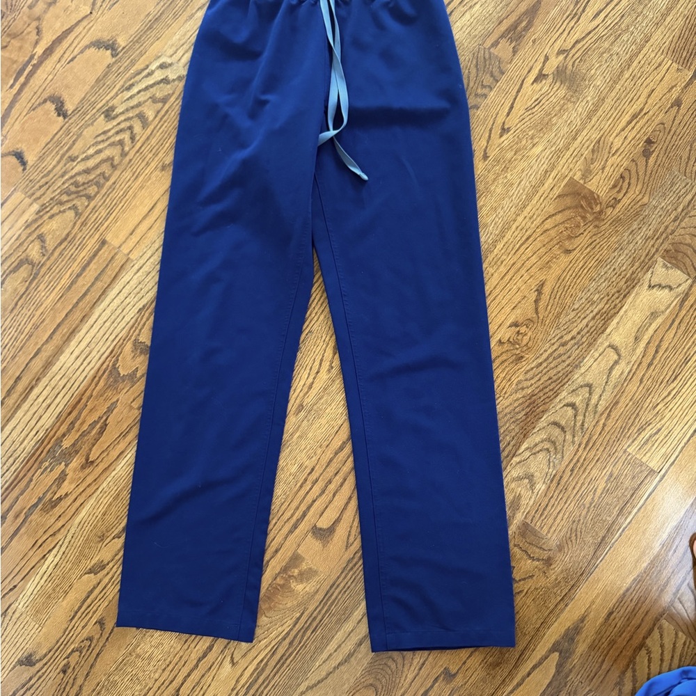 Figs scrubs. Women. Size xs.